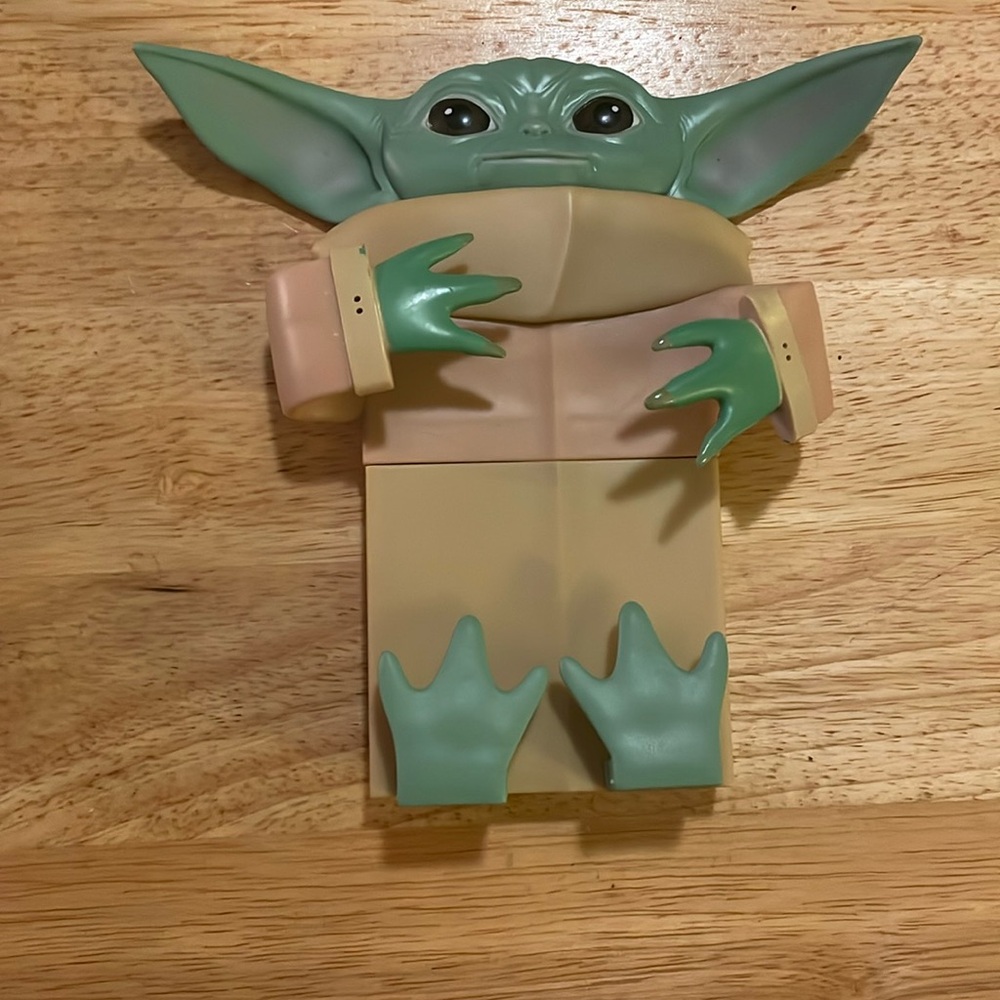 Star Wars The Mandalorian Baby Yoda The Child Disney Flexi Desk Top Phone Holder